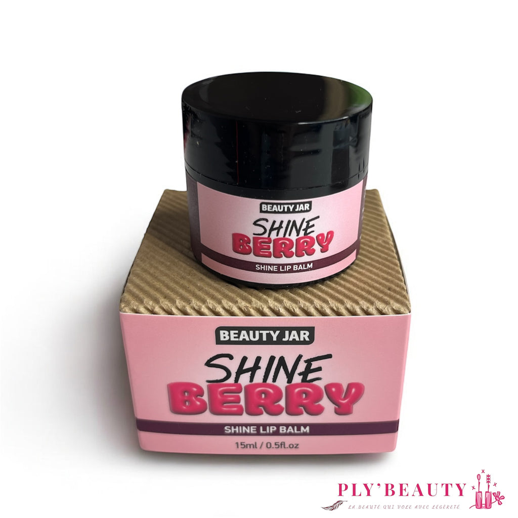 Baume à lèvres Beauty Jar Shine Berry – pot noir 15 ml présenté sur son packaging rose, effet brillant. 